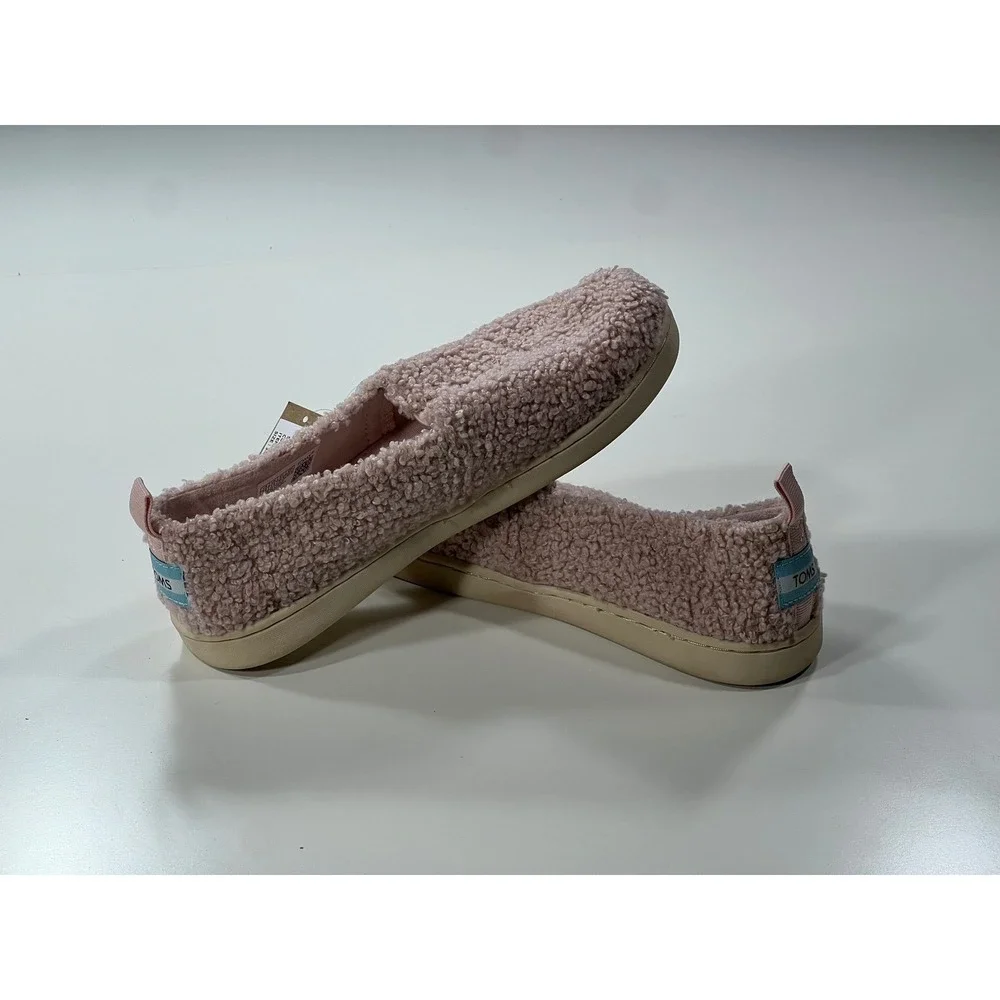 NWT TOMS Youth 3.5Y Alpargata Cloudy Pink Fuzzy Faux‎ Shearling Shoes [10018675]